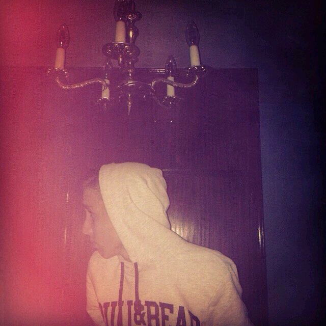 Soy ese que nadie quiere pero al que todos necesitan. Llegue sin nada me fui contigo, me sobra. $W▲G™ .
