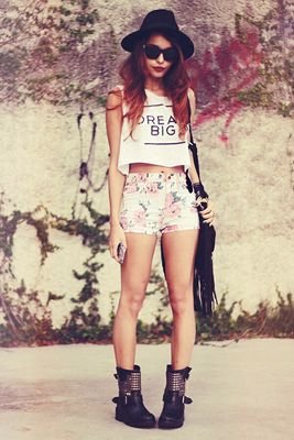 Hey         This is your closset .Your have fashion and beauty ♡    LIVE:NY/LA.