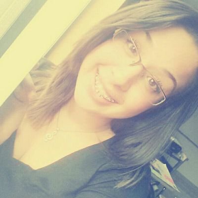 Snapchat- lindseylu.98... Instagram- _._simply_unique_. _