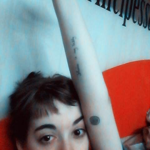 ﾉ◕ヮ◕)ﾉ*:･ﾟ✧ I'm B.B and I'm a fan of Pamyu Pamyu!!~ Hello to everybody and everything!
