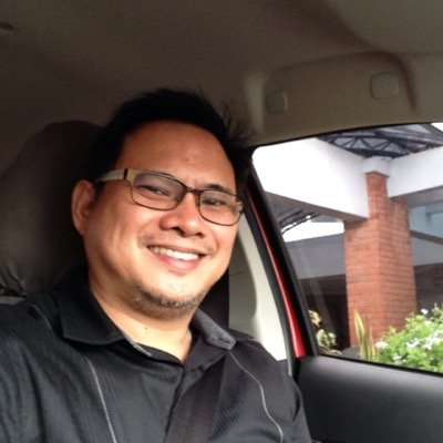 Filipino school librarian promoting the use of 21st century tools, helping empower other school librarians and enrich the profession.