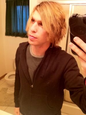 freeform dj from america. got into producing 2008. have worked with a variety of labels like justice hardcore, smiling corpse, freeformatted and more.
