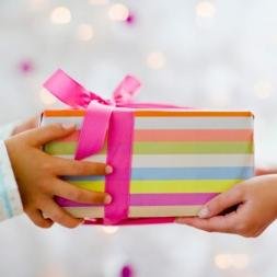 Hottest Gift Ideas is a Gift Idea Generating Platform & Tips for presenting gifts for different occasions. #GiftIdeas #ChristMasGiftIdeas