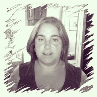 Bienvenido al Twitter oficial de Raquel, Baideña, Soñadora, Malulera, Milanista, Aventurera y mil cosas más....