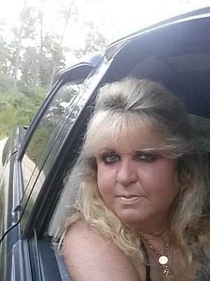 rie12577's profile picture. 