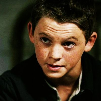 hey I'm Dean I'm a kid who didn't have the best childhood but I had to protect @childsammy I'm being took care of by @marchellokitty