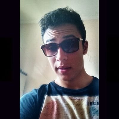 Quem se descreve , se limita