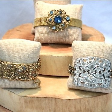 pindihousejewel's profile picture. 