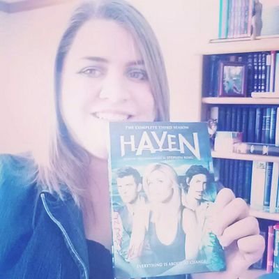 Cherryice1988's profile picture. Hyper, Loud, Blonde, and a Total Dork. Absolute Fangirl, basically tweeting about TV. Not everyone all at once please.