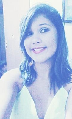 Sou ciumenta, boba, insegura, romântica, chorona, mandona, orgulhosa, irônica, sonhadora, exagerada e dramática. Gostou? Follow-me. *o*