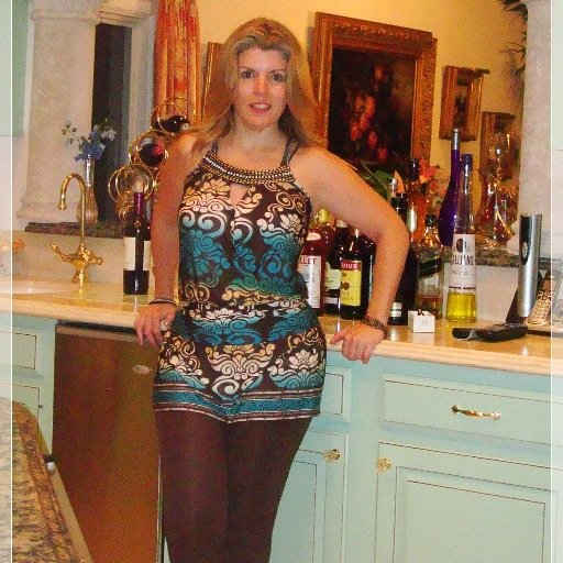 Periodista, apasionada por la vida y agradecida con Dios. Mujer, Madre.
