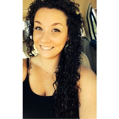 Melaniejean25's profile picture. 