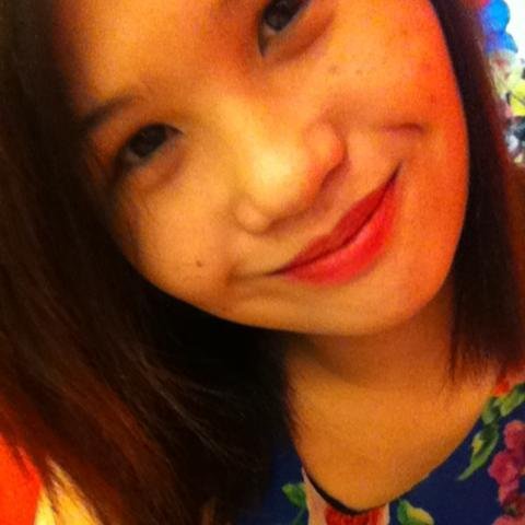 BE YOURSELF. UNLESS YOU CAN BE A UNICORN. 3 :')