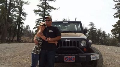 Jeeps Jeeps and more jeeps.and my bride is @JMizar24....