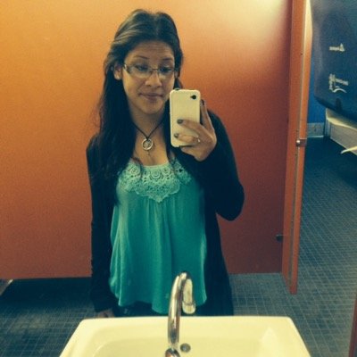 JulieeBugx3's profile picture. 