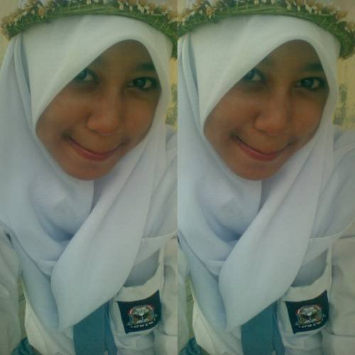 28 Agustus 2000 .
Love music ^~^
 Mytweet is a mywish O:)
Smansaga -MONSTER ulalaahaha =))
Ismail Dahlan♥