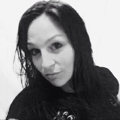 veronica_gem's profile picture. sometimes you feel like a nut......sometimes you.....oh I always do, forget about you!!