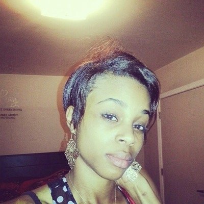 A very down to earth (not stuck up) hardworking single mother! work, school and a full time mother! #hustler lol