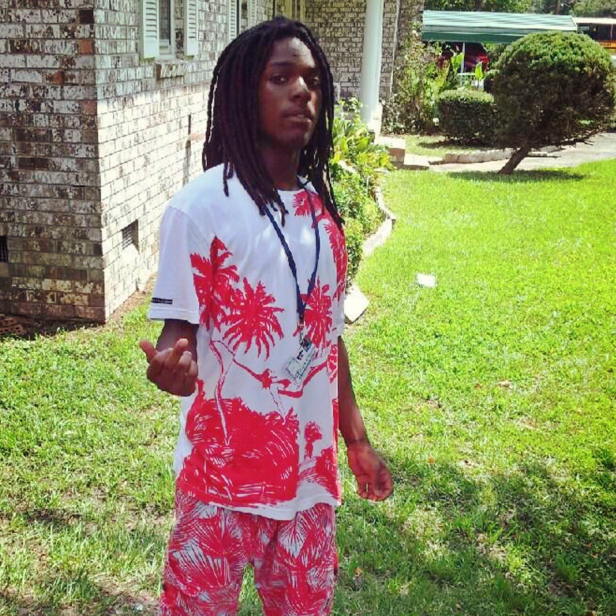 Get money... stay strap ... stay low                  Free$hellzGang #Rip Banga #Free Marlo