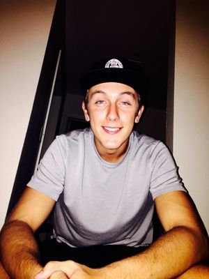 ASU Aerospace Engineer cashing checks and having sex for HBG