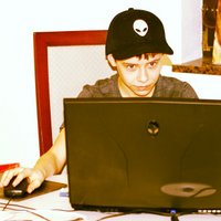 Hunter Hill ❤️ Memecoin (@diradidolung) 's Twitter Profile