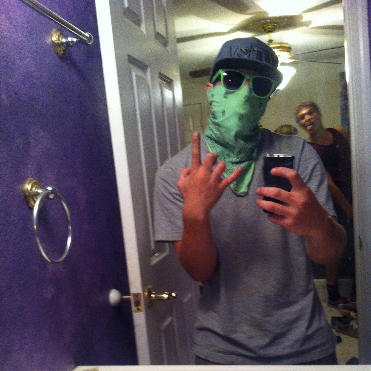 $Money~is~the~Motivation$
                •MOB•