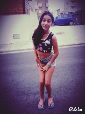 Quiero más a la fea de mi rubia25♥Instagram:Selena_lm2003