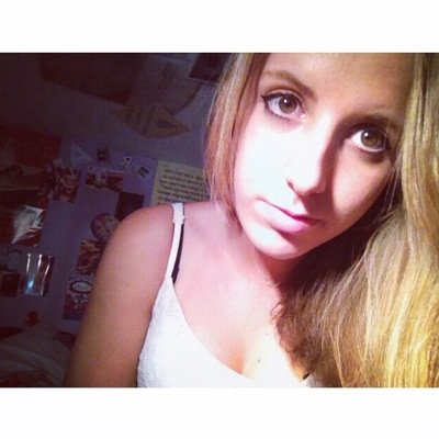 MarieKateG's profile picture. #HungerGamers #PotterHead 15yo #artist #singer Jennifer Lawrence My Queen ♥️ DiCaprio • Cooper • Hutcherson • Radcliffe • MAGIC IS REAL ⚡