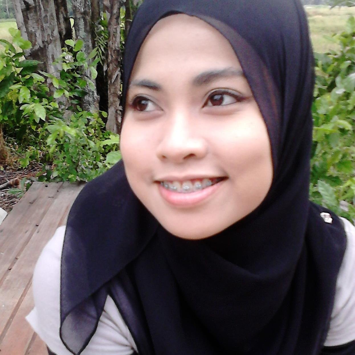I am new here..hope u all happy with me!!!
~SMILE ALWAYS~
if u follow me..i will follow u back.
ok..~_*