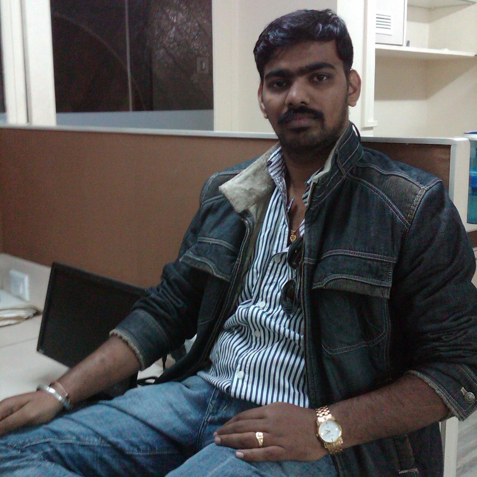 Entertainer, standup comedy, cricket lover, hard core foodie