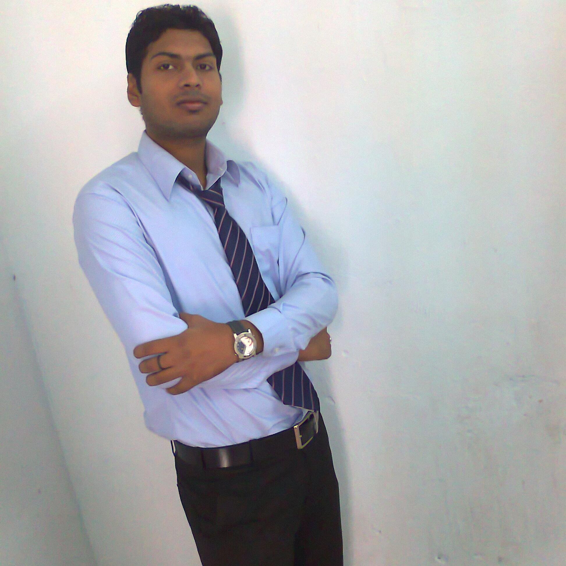 i think people around me can explain me in words better than i do...