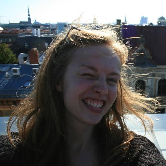 tiltina_'s profile picture. Tu kādu dienu aizkuģosi saulrietā ar Miču Bukanonu.