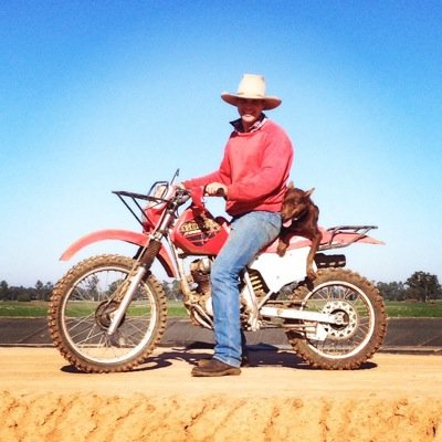 Manager of Head Pastoral Company. Trading and breeding cattle and sheep, and service NSW with Pastoral improvement contracting.