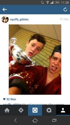 Tom Ravenscroft, follow me....... midlands puck hockey...... Liverpool football club for the win