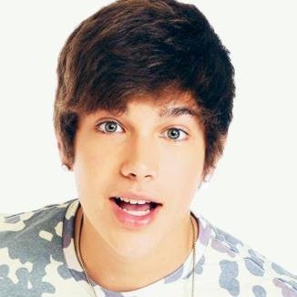 We are Mahomies from Barcelona and we want @AustinMahone to tour in this city!! Follow back :) Let's make him notice us! ♡