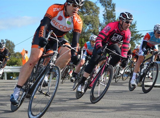 Bike and tech Junkie, Team Musette &  Becoz Race Team cyclist