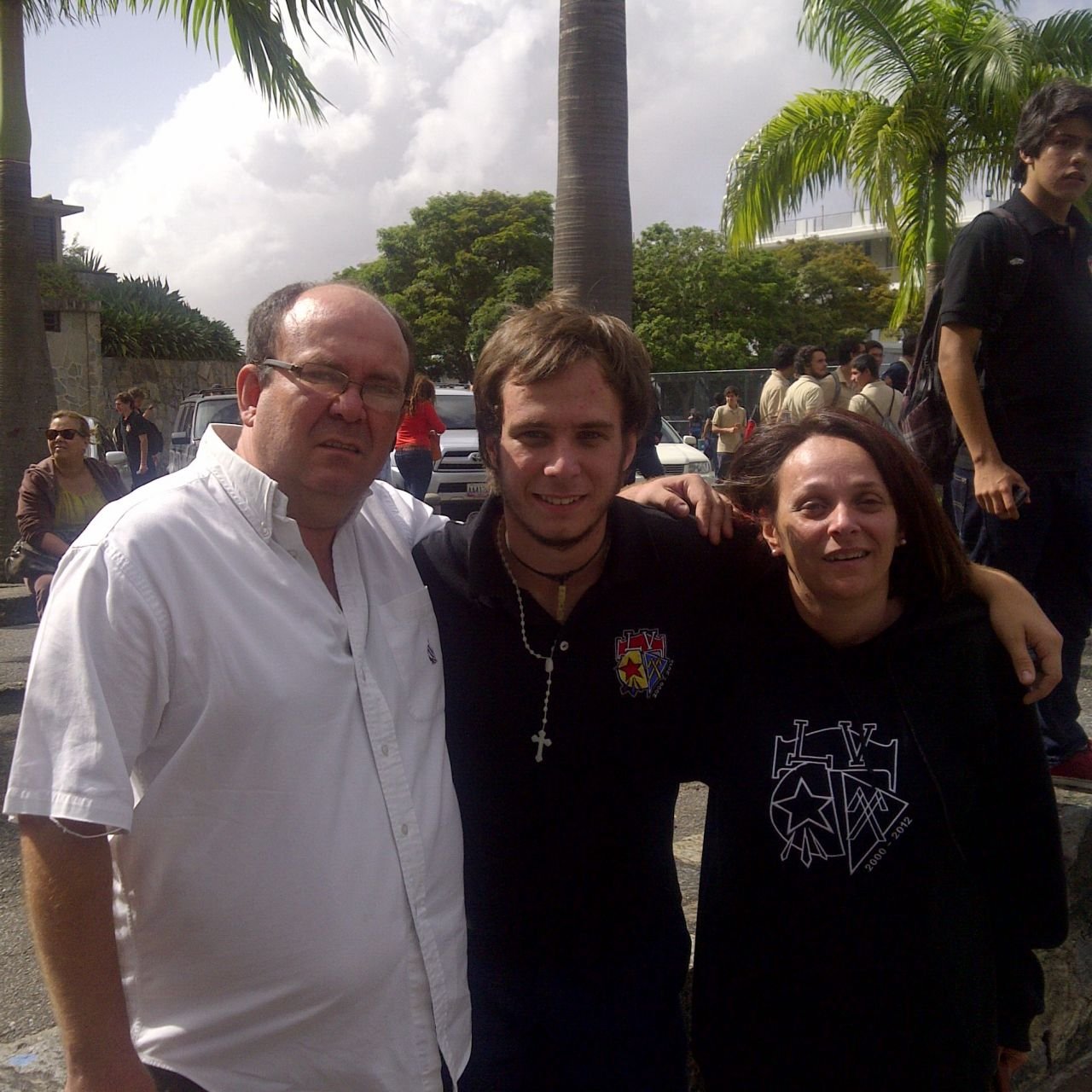 Vic_dasilva0485's profile picture. Que dios y la virgen nos bendiga y nos ilumine el camino  para superar todo esto que estamos viviendo y volvamos a ser una venezuela grande y libre