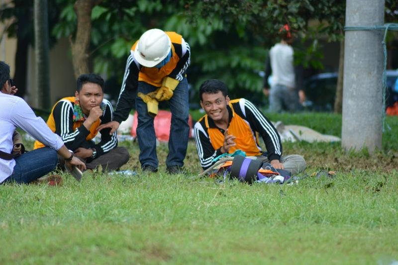 Hutan gunung sawah lautan,  simpanan kekayaan