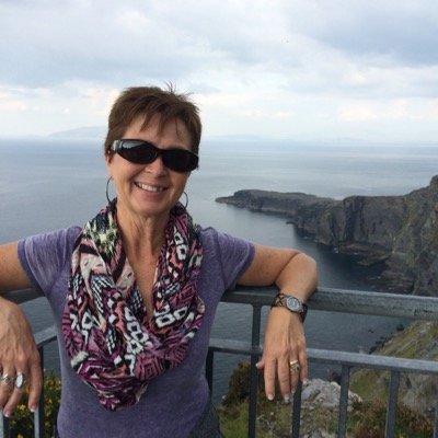 I am a travel agent now for over 30 years.  I LOVE what I do !