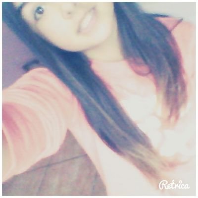 La sonrisa es mia pero el motivo eres tu! mejo lo mejor*-* miniña*-* os quieruu♡