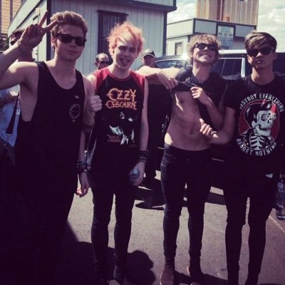 xx80401859's profile picture. HEY GUYS CAN YOU FOLLOW @5sosfamxhp PLEASE? TYSM ILY❤️