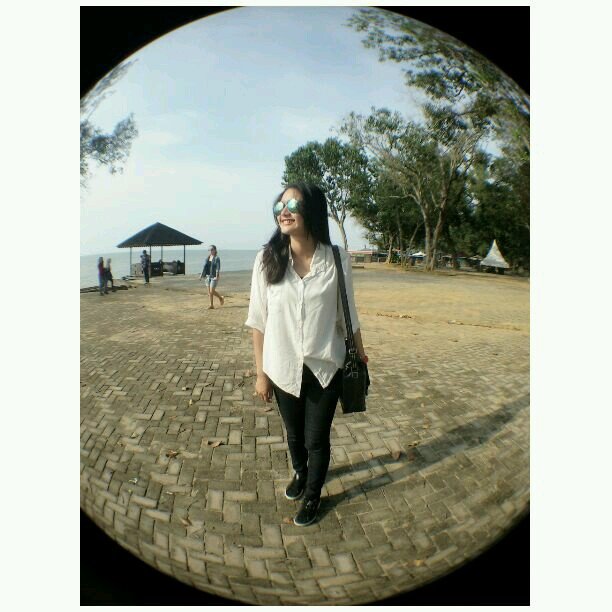 UtariAmaria's profile picture. follow my blog; http://t.co/QzFFz0NpAJ
Ig: utari_amaria