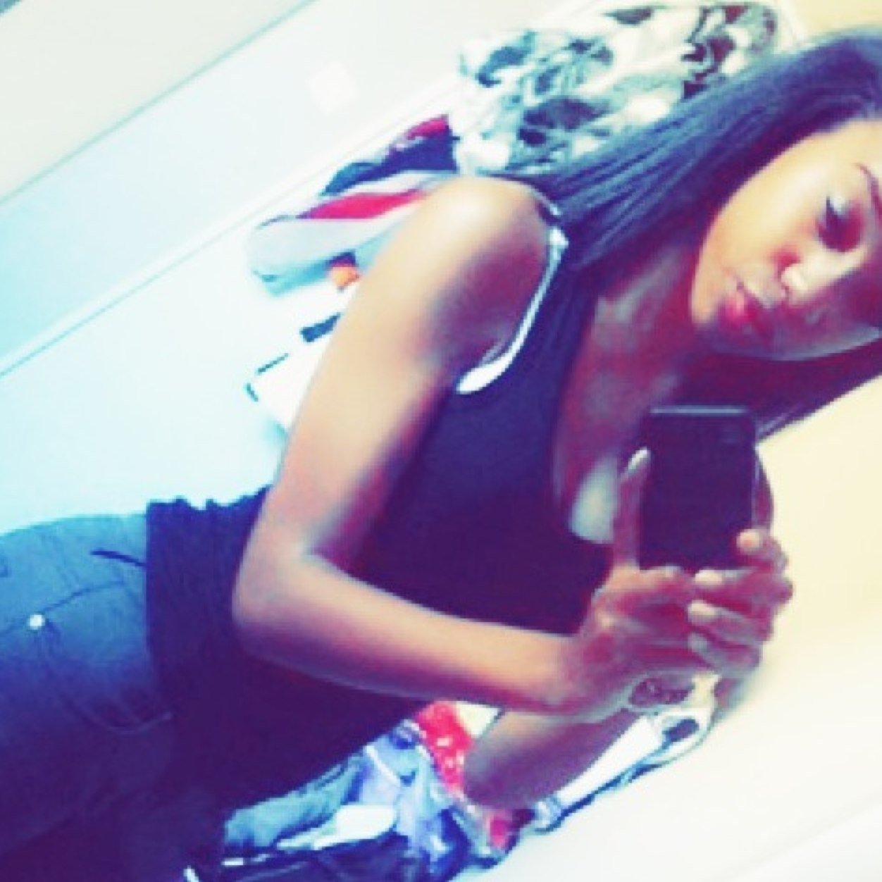 TiinaDAsb's profile picture. #Algerienne #Martinikaiz #Mauriecienne 
#BestMelangeMgl 3 !