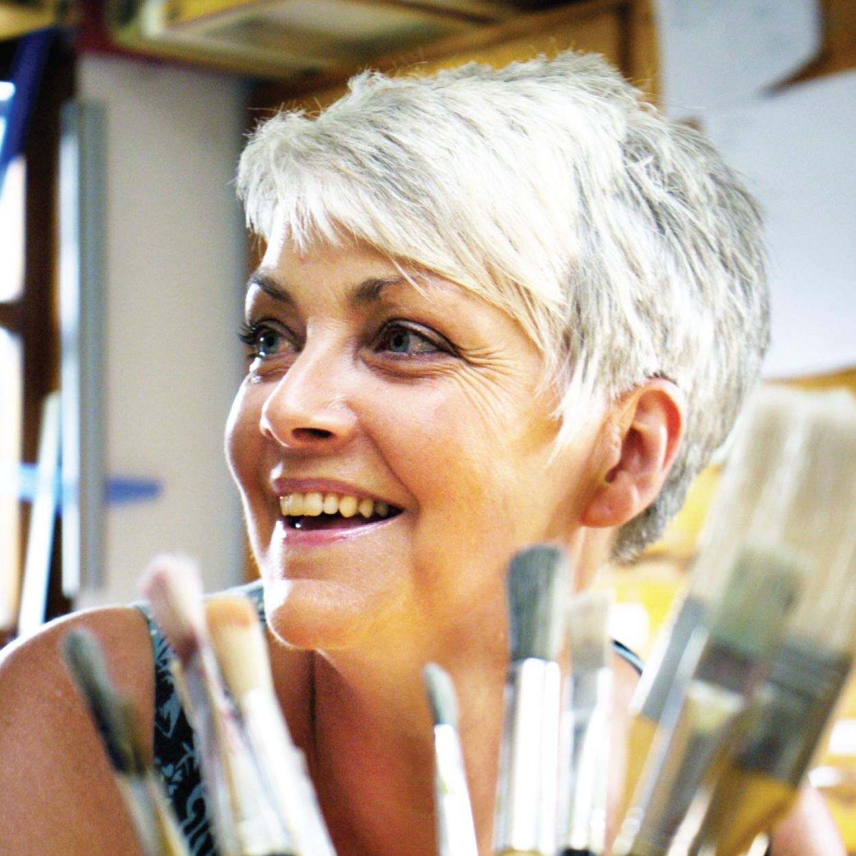 I am a self taught artist offering a wide range of original art, prints and greetings cards