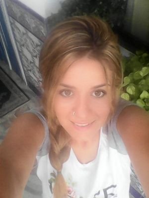 la vida no es un pasillo recto y fácil que recorremos libre y sin obstáculos, si no un laberinto lleno de pasadizos.