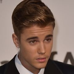 biebshelpfollow's profile picture. 