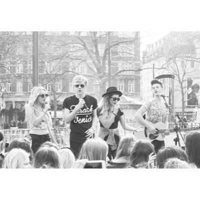 onlythegrande's profile picture. Ariana and betsy are my only 1s ♔