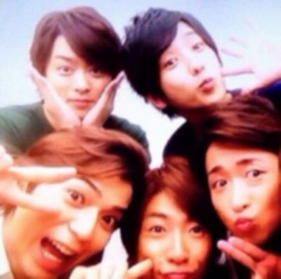 嵐ファンの人と、たっくさん繋がれたら嬉しいです❤
フォローよろしくお願いしますm(_ _)m