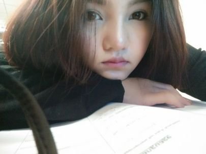 เล่นทวิตไม่เป็นค่ะ ทำได้แค่รีกับฟอลอย่างเดียว :)))