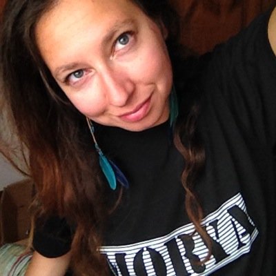 fan de musique locales et guitariste du groupe MORYA
